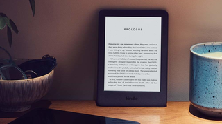 Amazon's Cheap Kindle Finally Got a Front Light